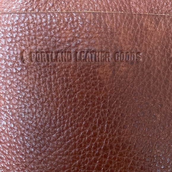 Portland leather goods ALMOST PERFECT' MEDIUM CROSSBODY TOTE cognac - Picture 6 of 16